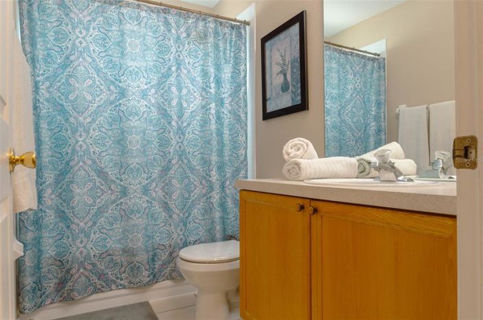 Image No.17-5 Bed Property for sale