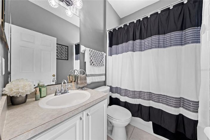 Image No.32-5 Bed Property for sale