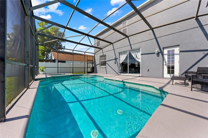 Image No.60-5 Bed Property for sale