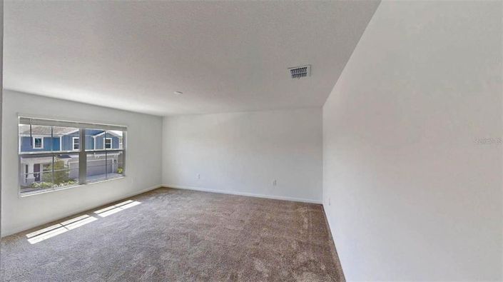 Image No.12-6 Bed Property for sale