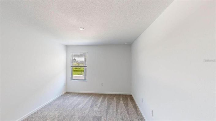 Image No.16-6 Bed Property for sale