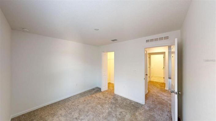 Image No.20-6 Bed Property for sale