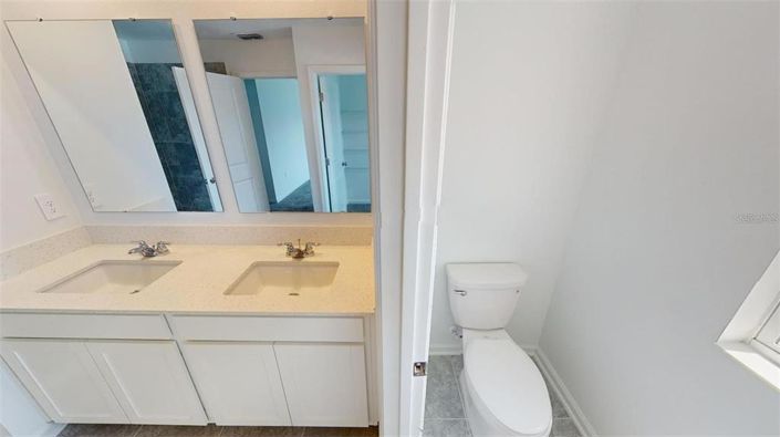 Image No.27-6 Bed Property for sale