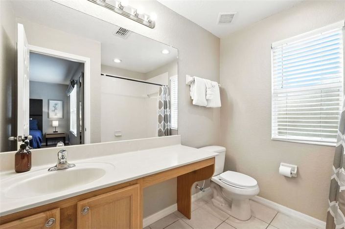 Image No.21-4 Bed Townhouse for sale