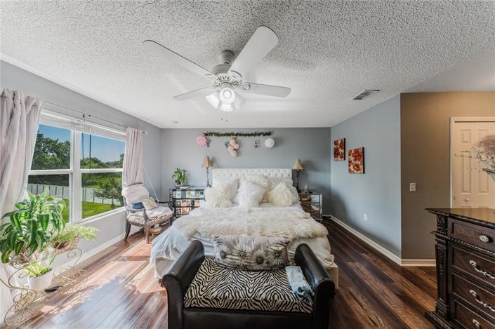 Image No.23-4 Bed Property for sale