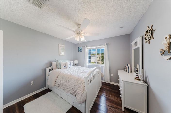 Image No.36-4 Bed Property for sale