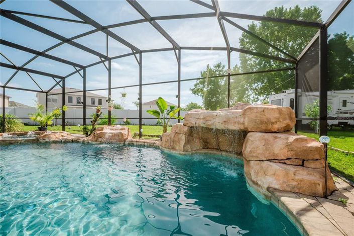 Image No.42-4 Bed Property for sale