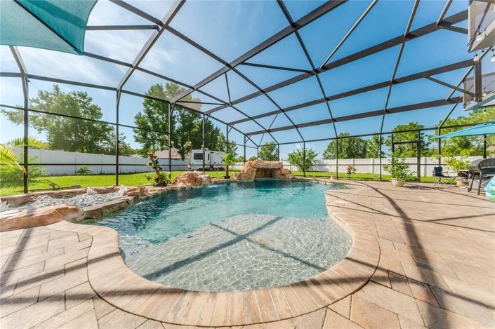 Image No.44-4 Bed Property for sale