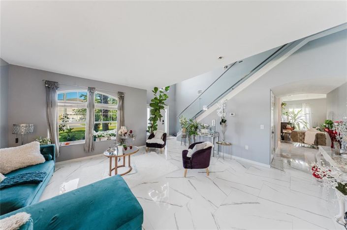 Image No.5-4 Bed Property for sale