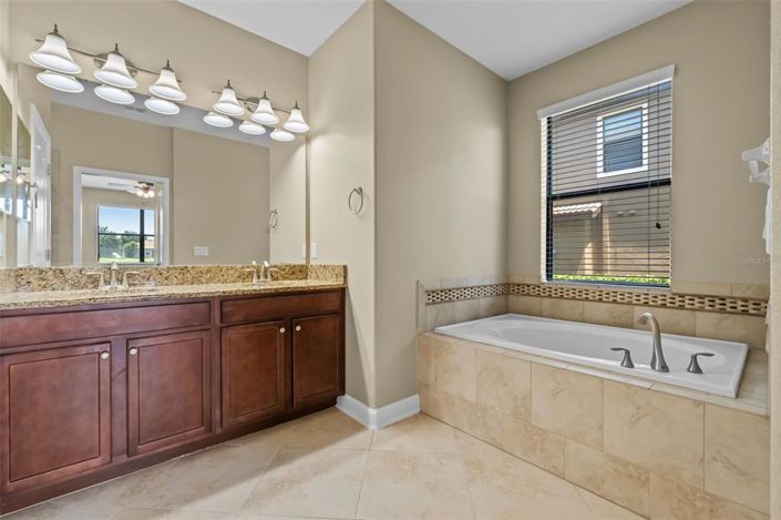 Image No.15-2 Bed Property for sale