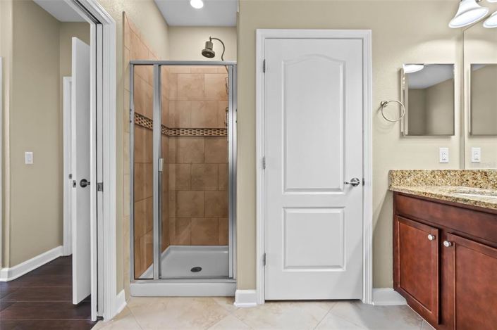 Image No.16-2 Bed Property for sale