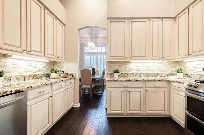 Image No.16-5 Bed Property for sale