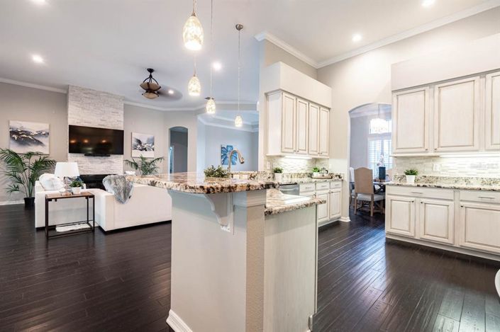 Image No.18-5 Bed Property for sale