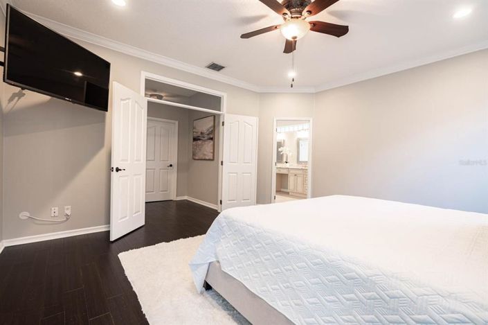 Image No.25-5 Bed Property for sale