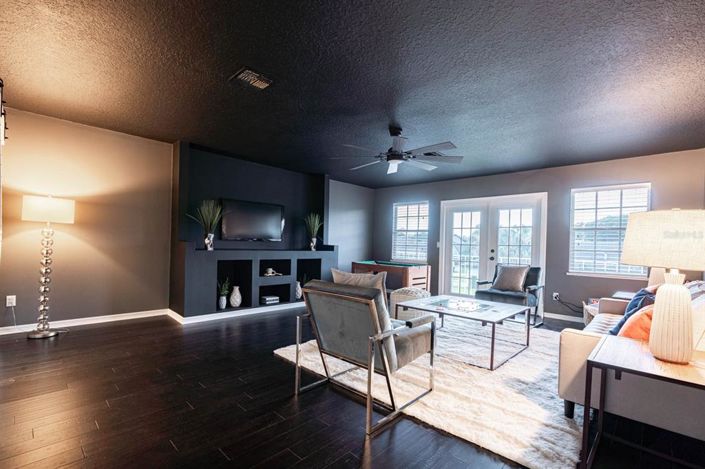 Image No.48-5 Bed Property for sale