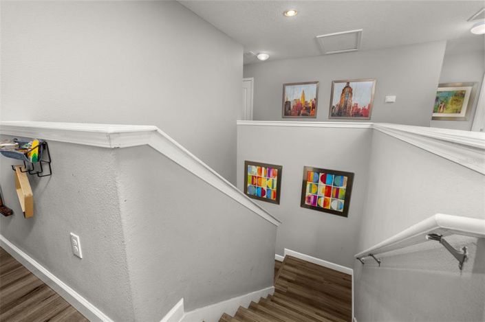 Image No.21-5 Bed Property for sale