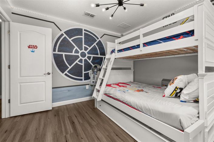 Image No.35-5 Bed Property for sale