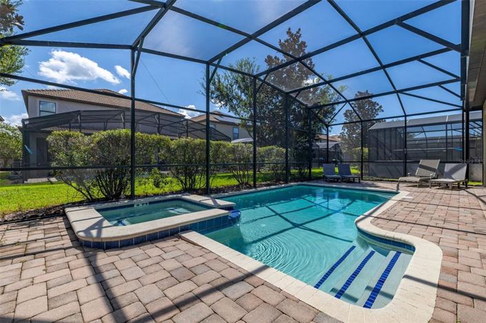 Image No.52-5 Bed Property for sale