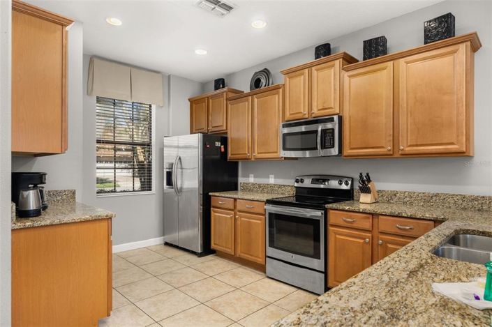 Image No.8-5 Bed Property for sale