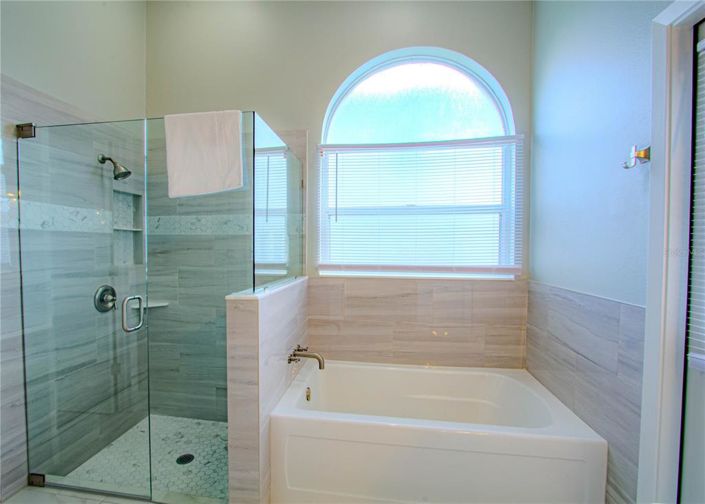 Image No.15-3 Bed Property for sale