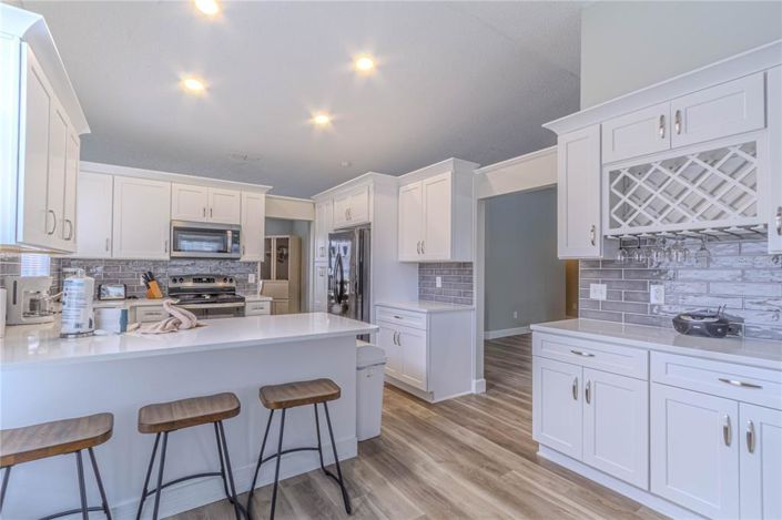 Image No.5-3 Bed Property for sale