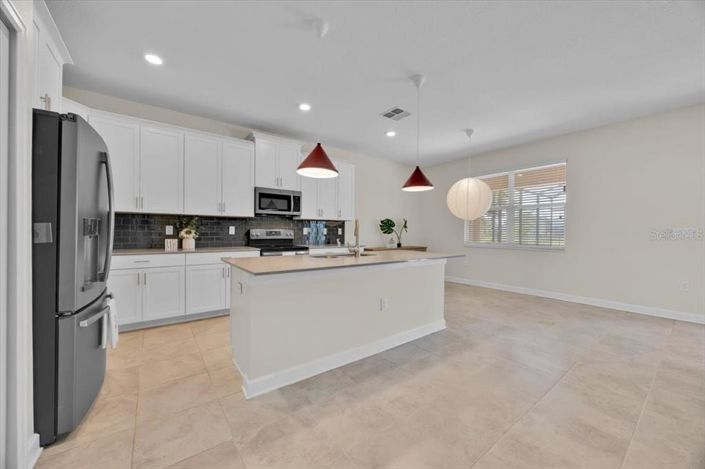 Image No.10-4 Bed Property for sale