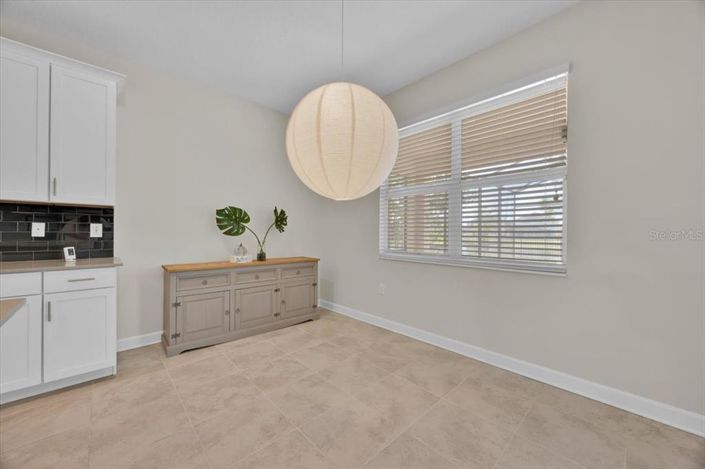 Image No.12-4 Bed Property for sale