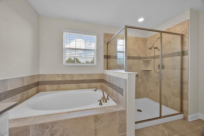 Image No.25-4 Bed Property for sale