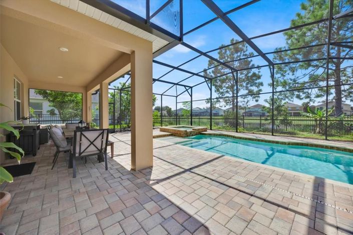 Image No.27-4 Bed Property for sale