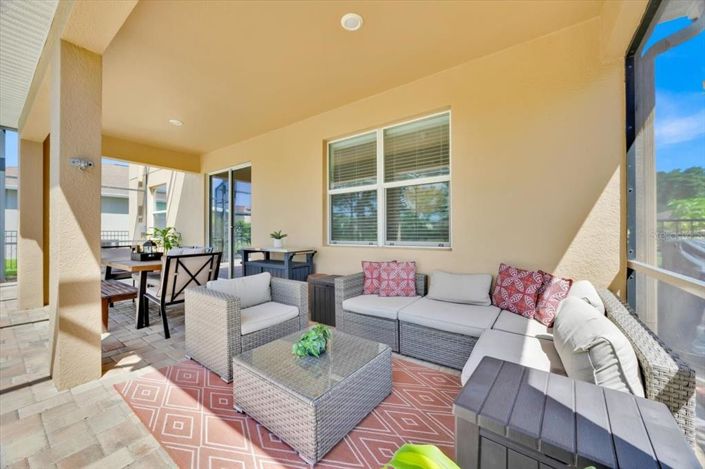 Image No.28-4 Bed Property for sale