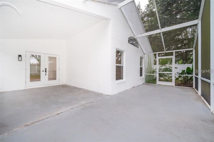 Image No.15-3 Bed Property for sale