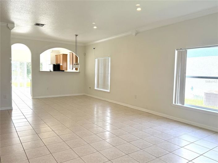 Image No.9-4 Bed Property for sale