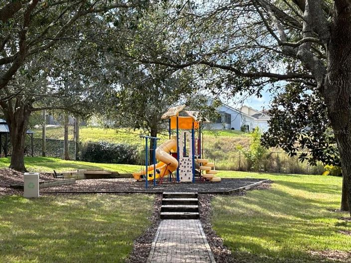 Image No.4-3 Bed Property for sale