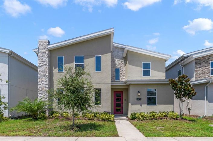 Image No.2-8 Bed Property for sale