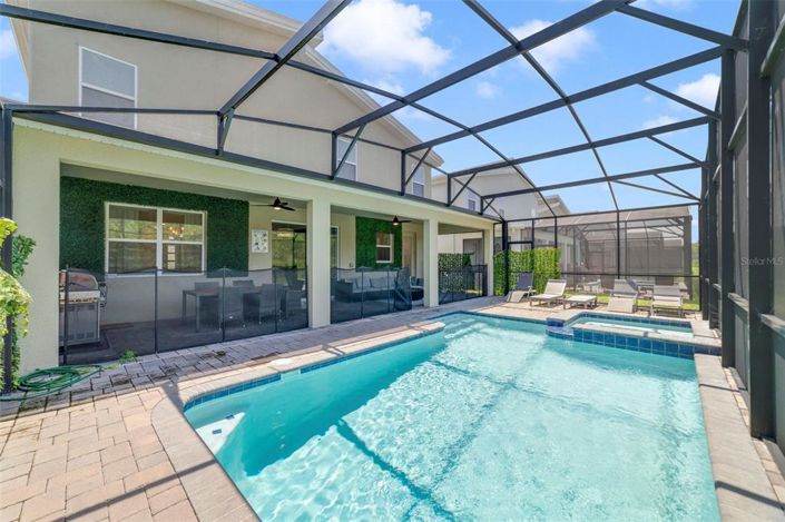 Image No.34-8 Bed Property for sale