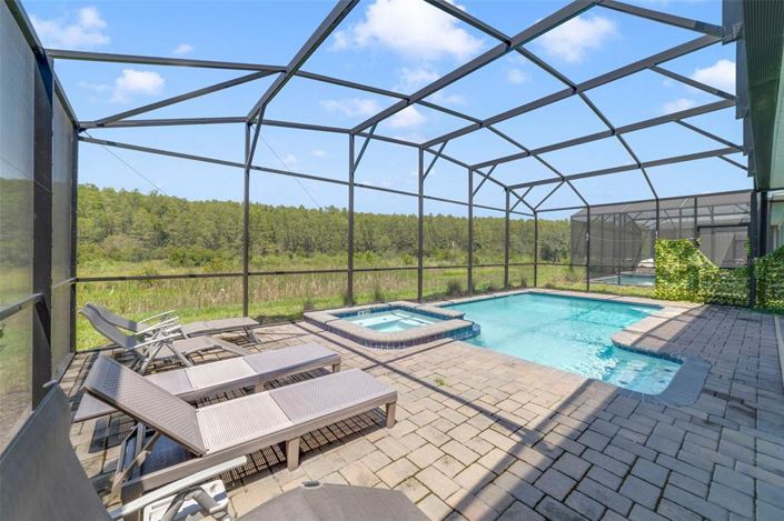 Image No.35-8 Bed Property for sale