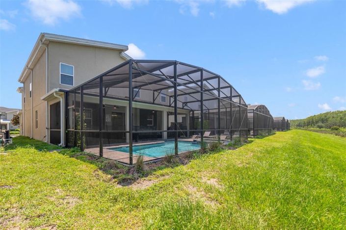 Image No.36-8 Bed Property for sale