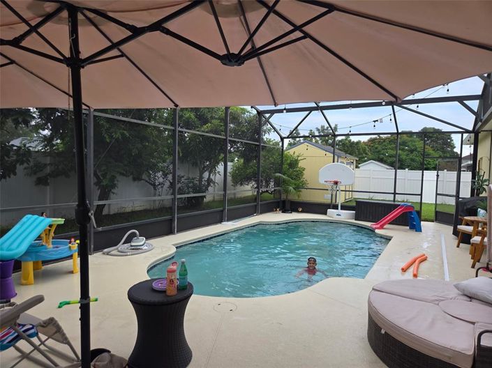 Image No.12-4 Bed Property for sale