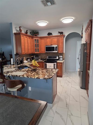 Image No.4-4 Bed Property for sale