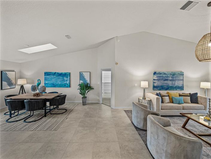 Image No.11-3 Bed Property for sale