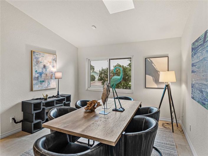 Image No.13-3 Bed Property for sale