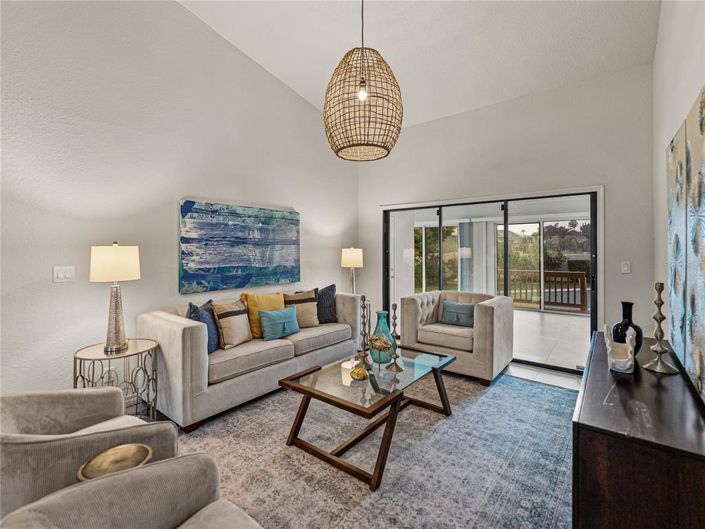 Image No.15-3 Bed Property for sale