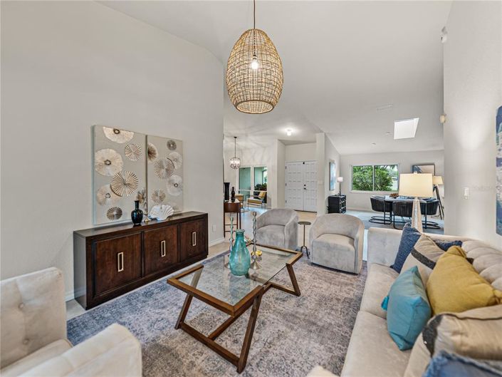 Image No.18-3 Bed Property for sale