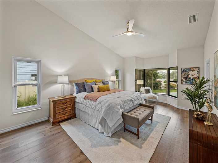 Image No.19-3 Bed Property for sale