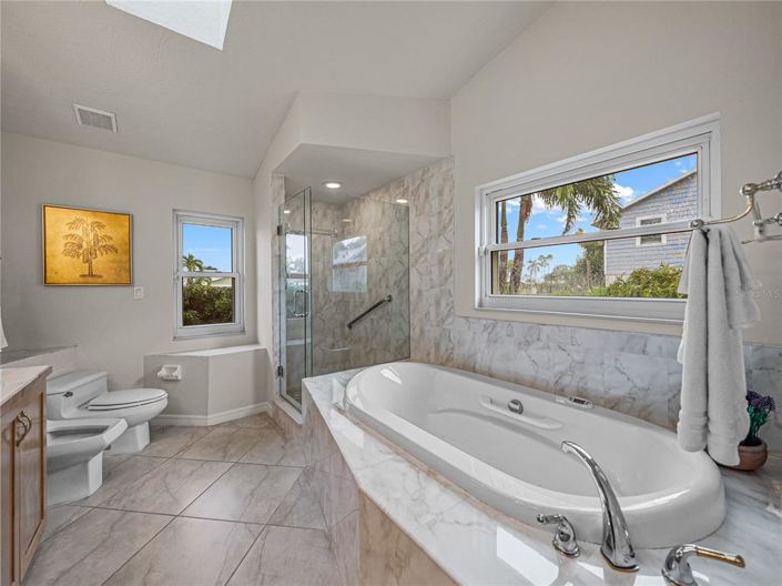 Image No.27-3 Bed Property for sale