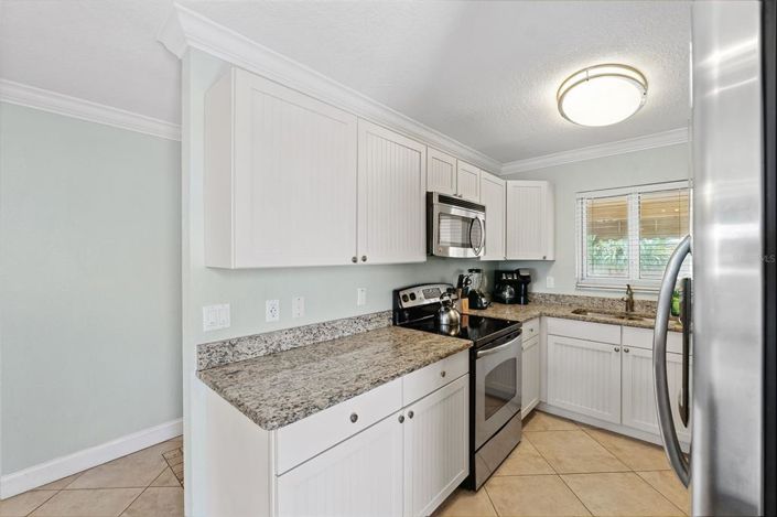 Image No.14-2 Bed Property for sale