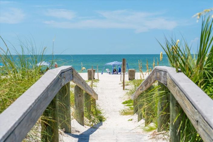 Image No.11-3 Bed Property for sale