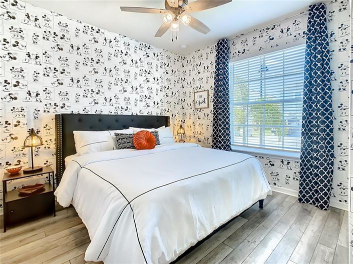 Image No.35-8 Bed Property for sale