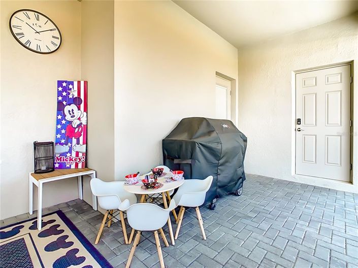 Image No.54-8 Bed Property for sale