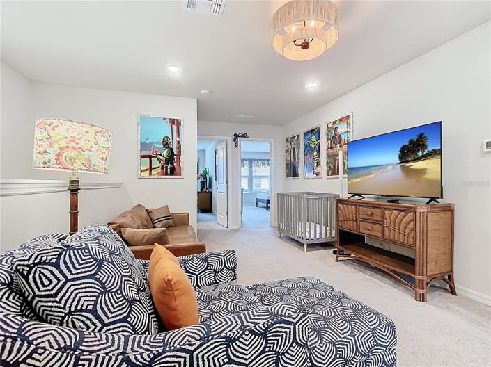 Image No.10-5 Bed Townhouse for sale